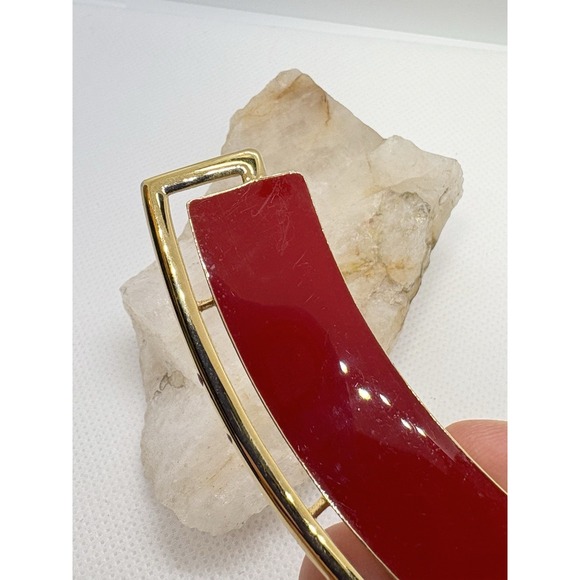 Vintage Monet Signed Red Enamel Gold Tone Modernist Geometric Brooch Pin Retro - Picture 5 of 8